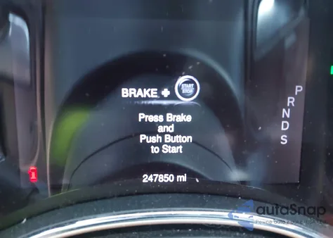 2015 Jeep Grand Cherokee Limited z USA, uszkodzony, nr VIN 1C4RJEBG3FC713543